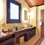 Luxury Seafront Within Walking Distance To The Villa