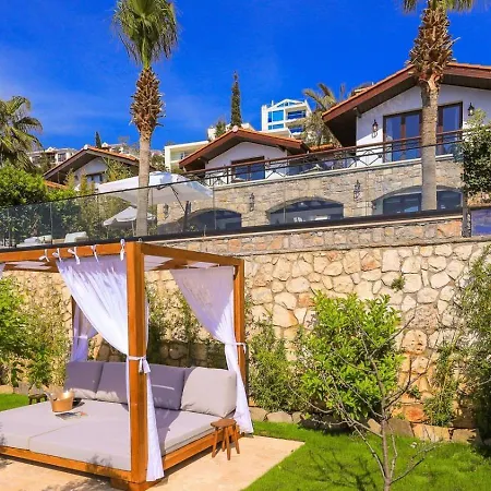 Luxury Seafront Within Walking Distance To The * Kalkan